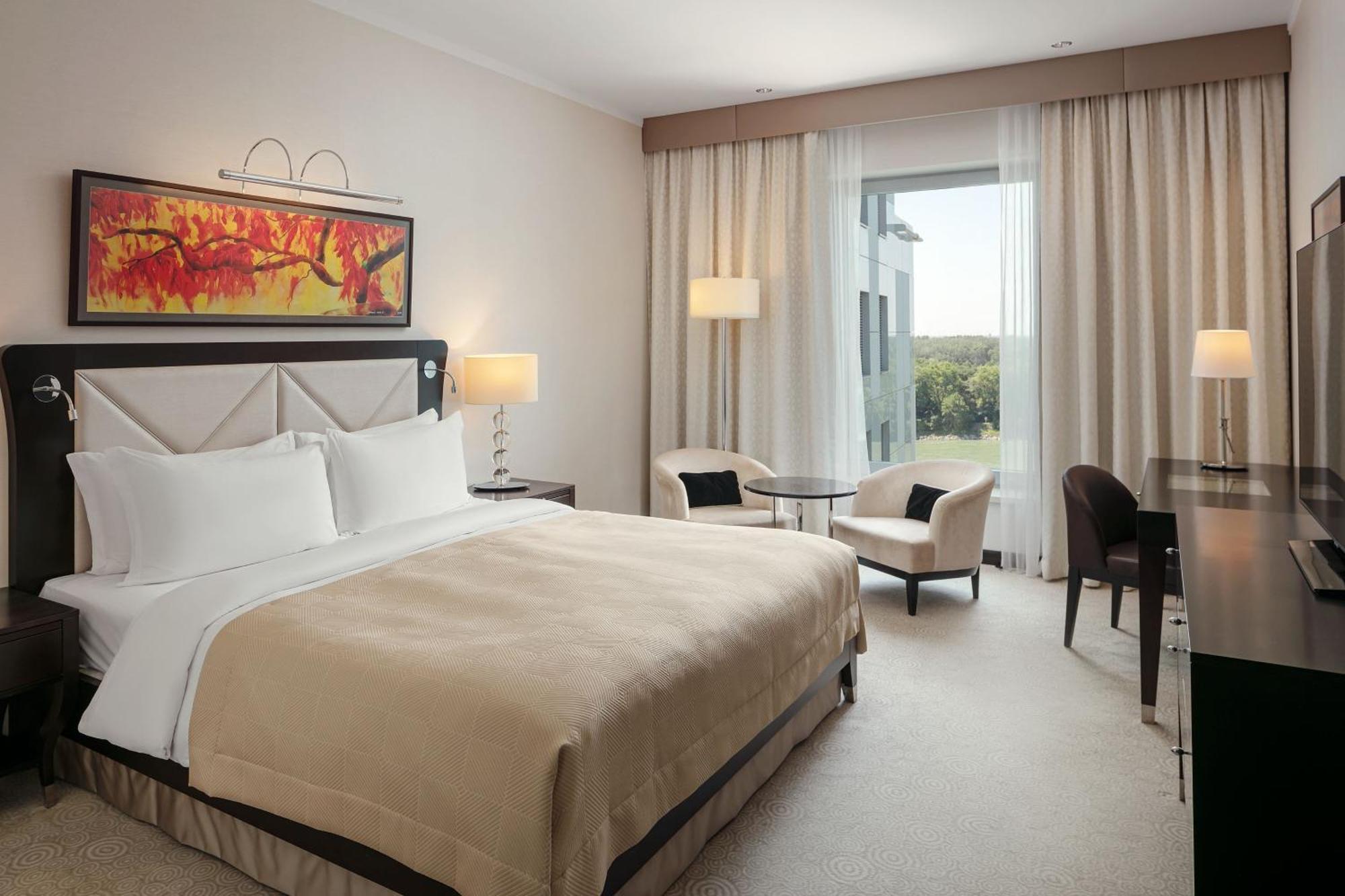 Grand Hotel River Park, A Luxury Collection Hotel, Bratislava Eksteriør bilde A room at the hotel